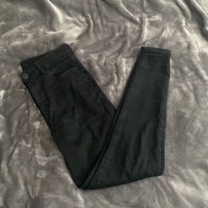 Black size 4 American Eagle skinny jeans